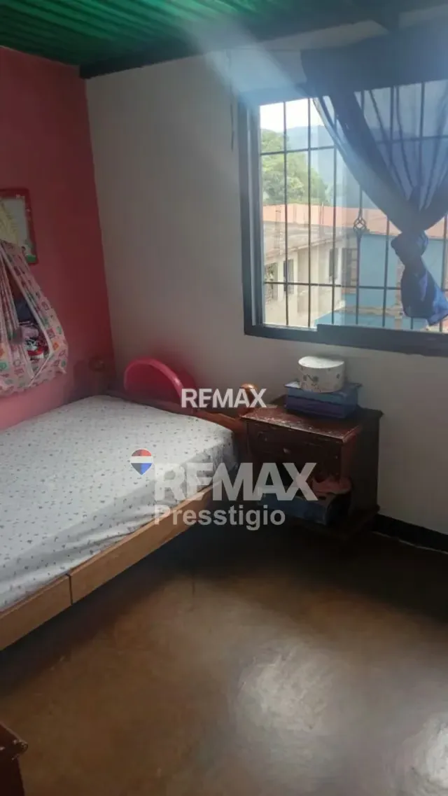 Casa en venta sector San Jacinto de dos pisos - 16