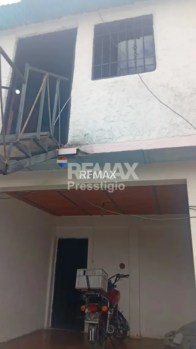 Casa en venta sector San Jacinto de dos pisos - 3