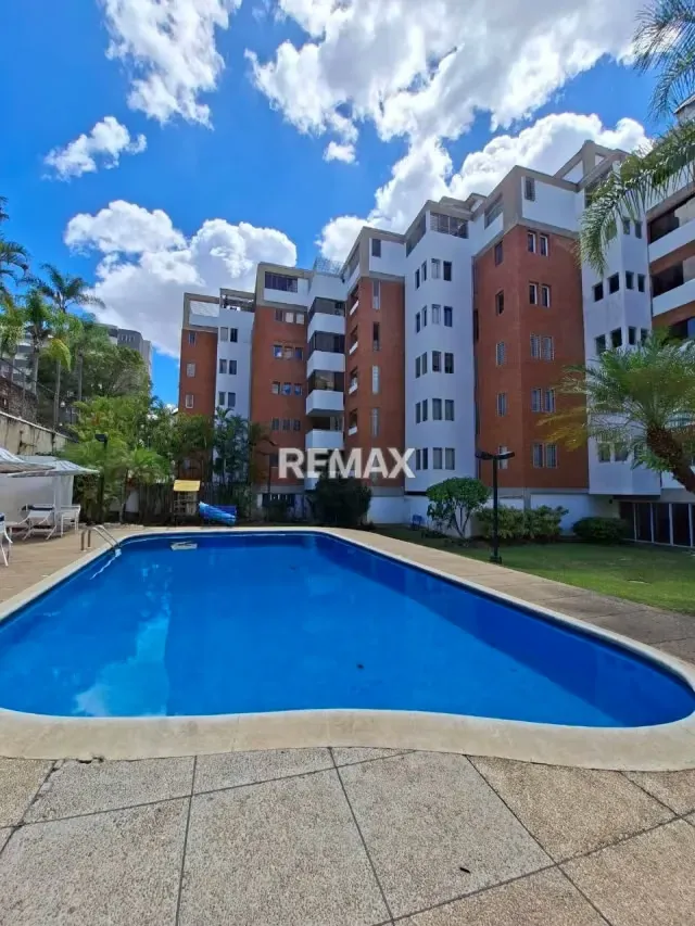 APARTAMENTO EN ALQUILER LOS SAMANES
