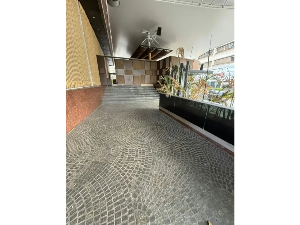 Se alquila Local Comercial 280m² La Castellana - 4