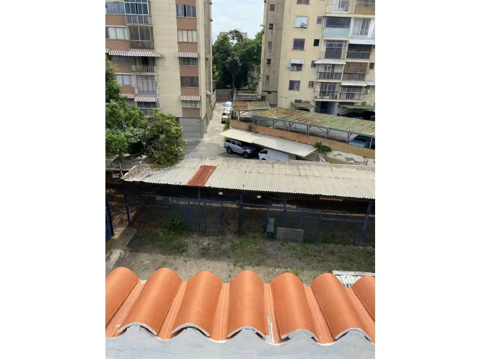 Vendo terreno 2900m2 Av. Andrés Bello Los Caobos 0307 - 3