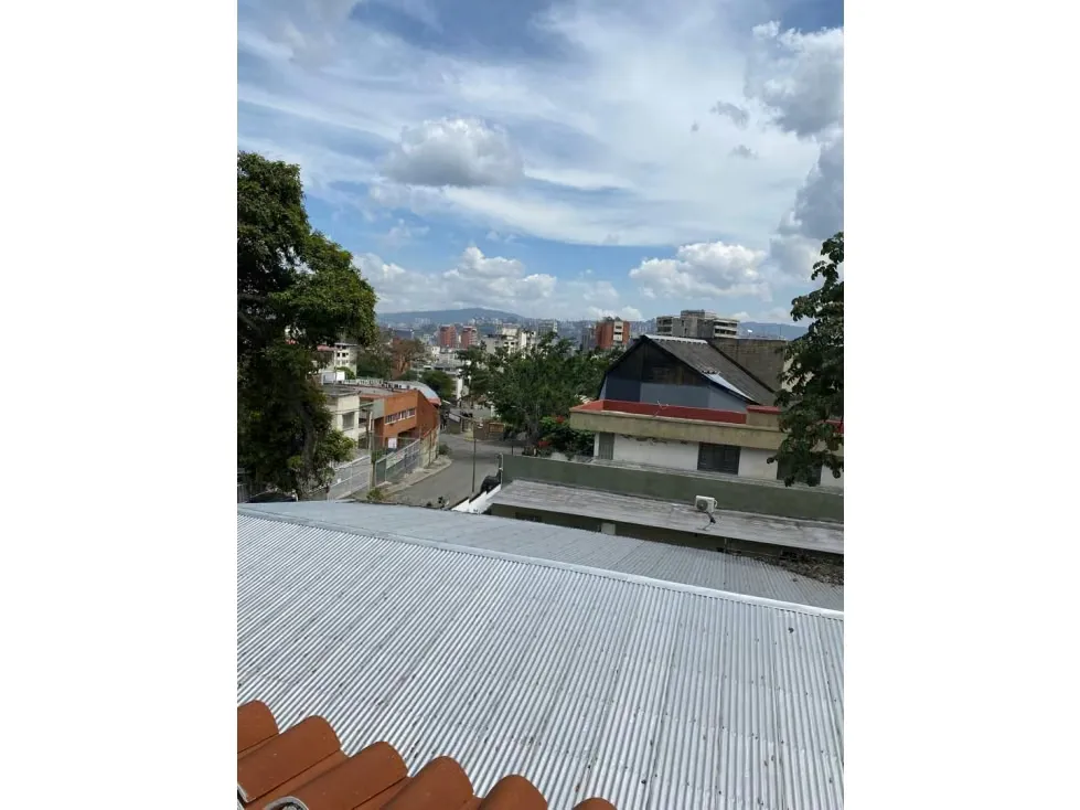 Vendo terreno 2900m2 Av. Andrés Bello Los Caobos 0307 - 10