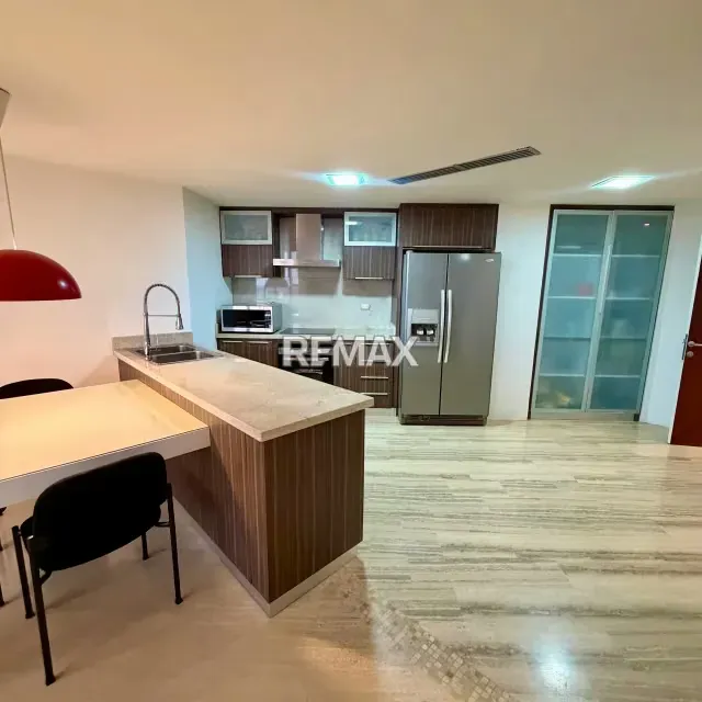 En alquiler apartamento amoblado diagonal a Lago Mall - 4