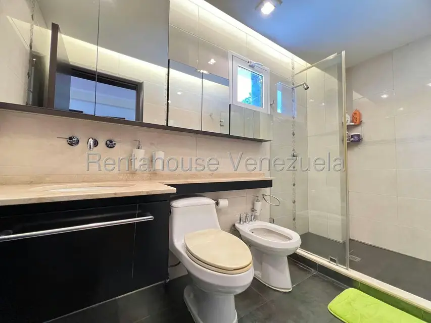 Casa (Duplex) en Venta en La Lagunita Country Club, Distrito Metropolitano - 36