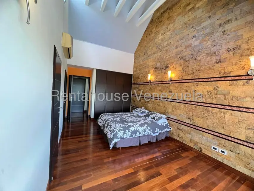 Casa (Duplex) en Venta en La Lagunita Country Club, Distrito Metropolitano - 39