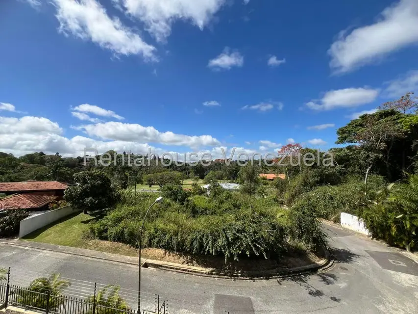 Casa (Duplex) en Venta en La Lagunita Country Club, Distrito Metropolitano - 51
