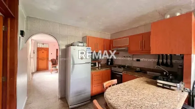 EN VENTA APARTAMENTO EN PIRINEOS 2 - 4