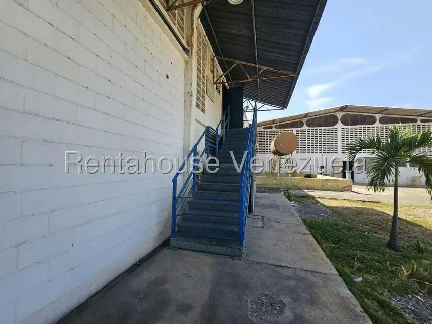 Local Comercial en Venta en Zona Industrial 1, Lara - 19