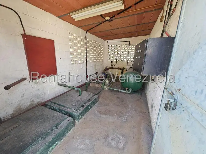 Local Comercial en Venta en Zona Industrial 1, Lara - 2