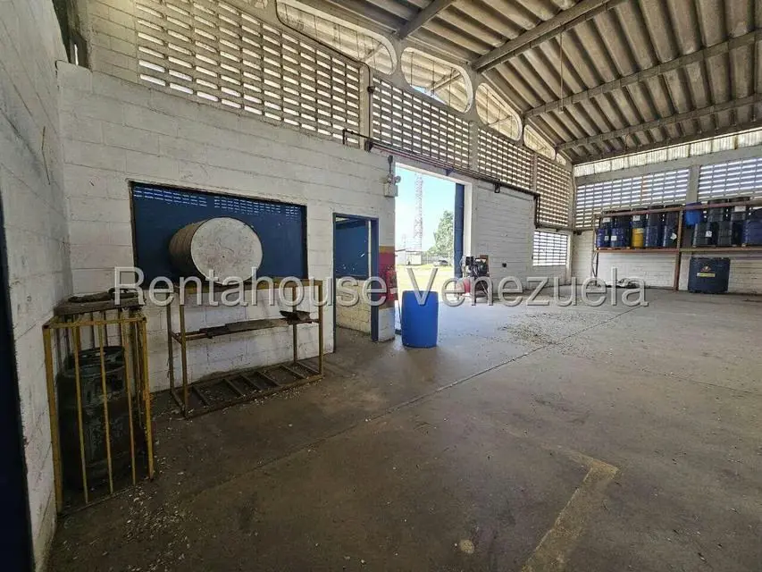 Local Comercial en Venta en Zona Industrial 1, Lara - 45