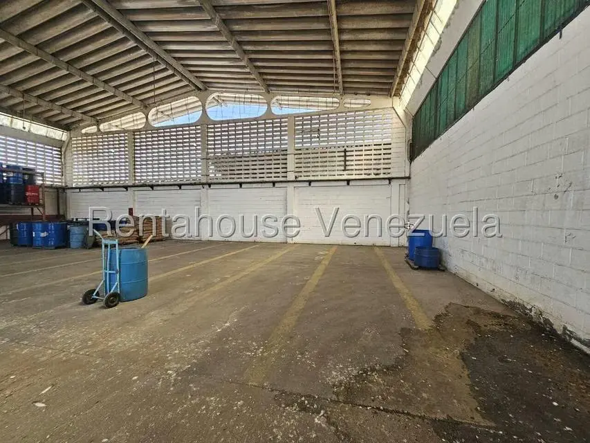 Local Comercial en Venta en Zona Industrial 1, Lara - 51