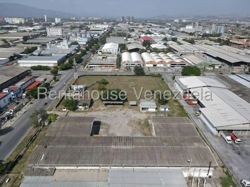 Local Comercial en Venta en Zona Industrial 1, Lara - 66