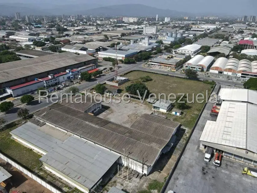 Local Comercial en Venta en Zona Industrial 1, Lara - 68