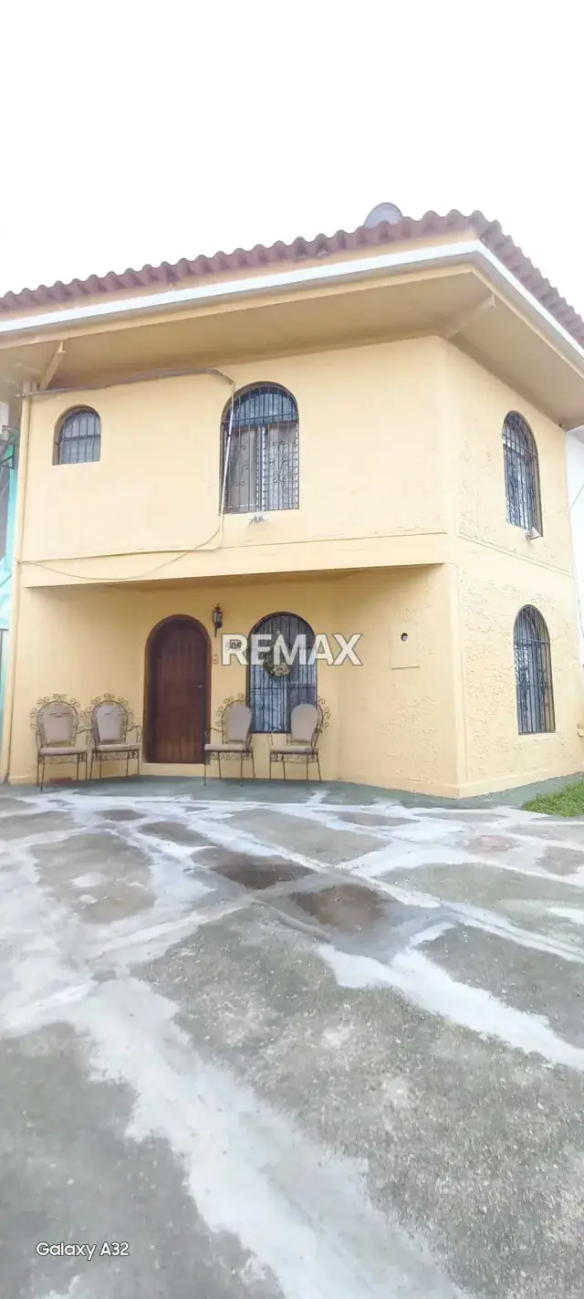 Casa amoblada en alquiler ubicada en: Conjunto residencial Santa Ines! La Guayana.