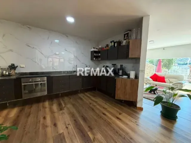 En Venta Amplia quinta Urb Privada Av Sucre, las lomas parte baja - 17