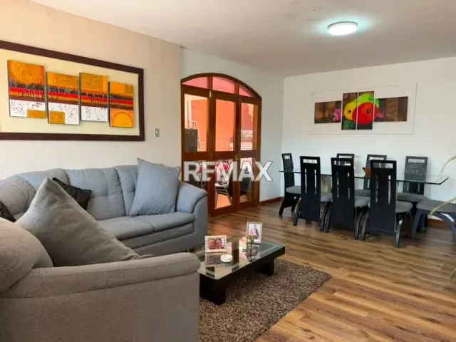 En Venta Amplia quinta Urb Privada Av Sucre, las lomas parte baja - 6