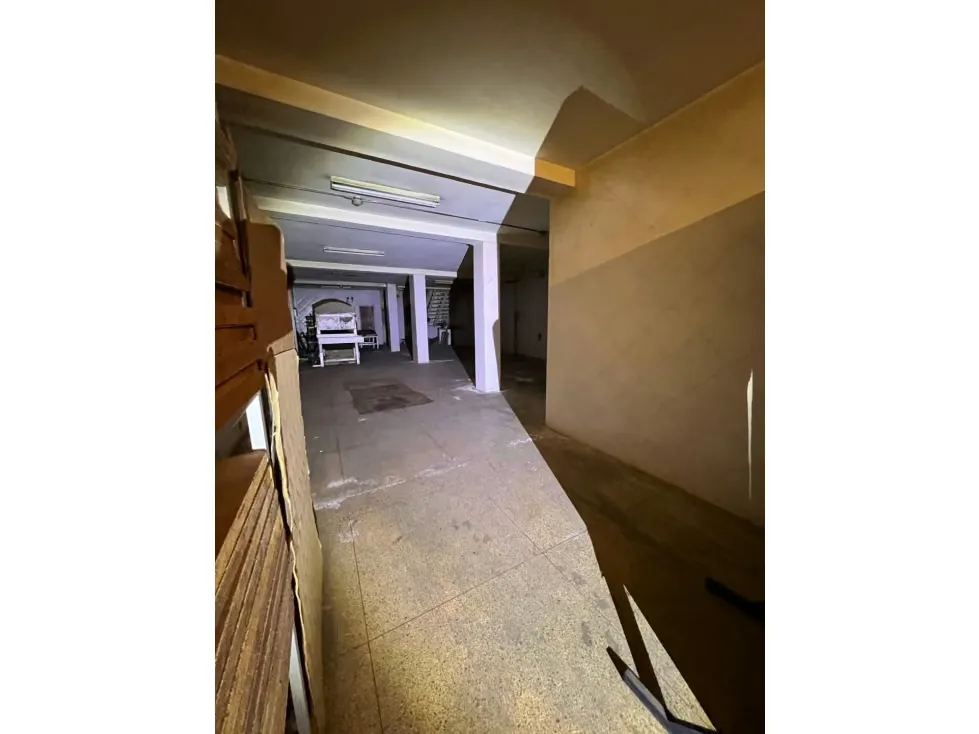 Vendo edificio 661m2 Catia 4849 - 2