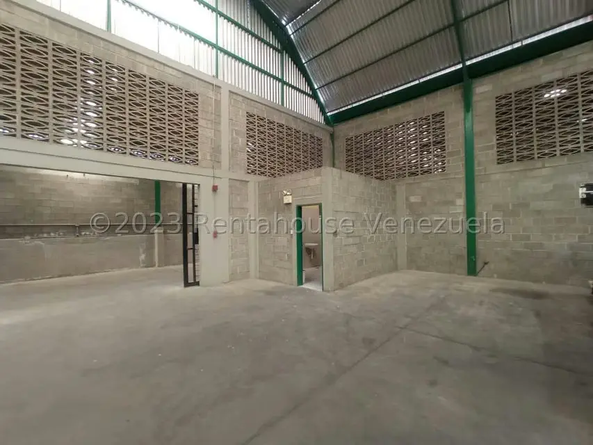 Local Comercial en Venta en Zona Industrial 2, Lara - 17