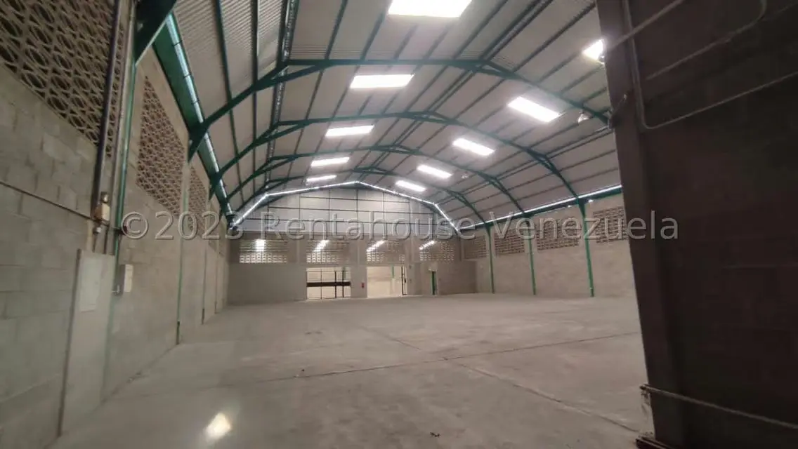 Local Comercial en Venta en Zona Industrial 2, Lara - 22
