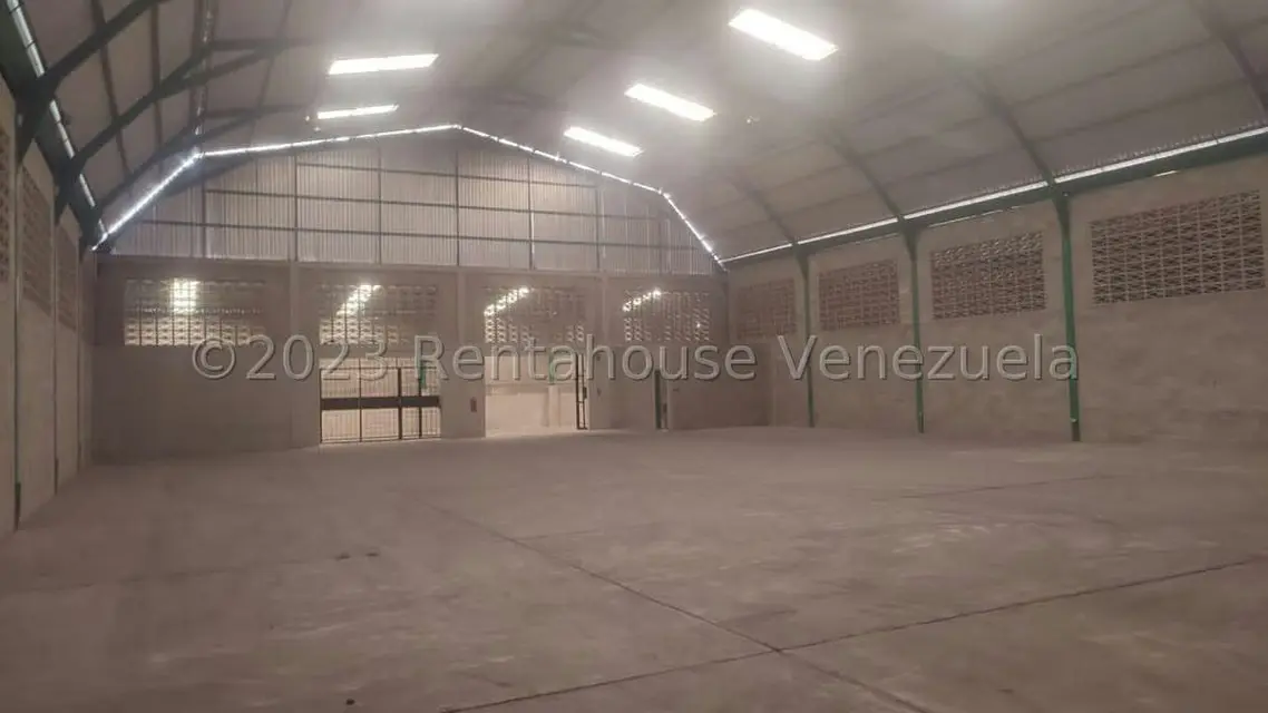 Local Comercial en Venta en Zona Industrial 2, Lara - 23