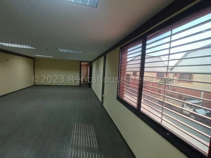 Local Comercial en Venta en Zona Industrial 2, Lara - 9