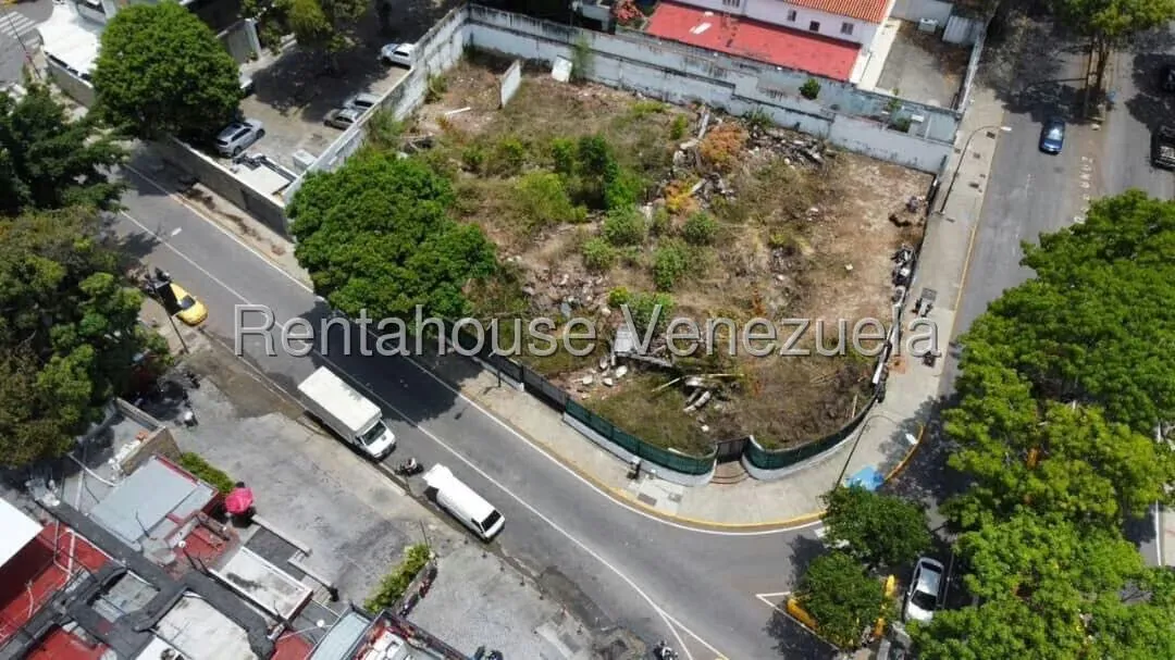 Terreno (Residencial) en Venta en Altamira, Distrito Metropolitano - 8