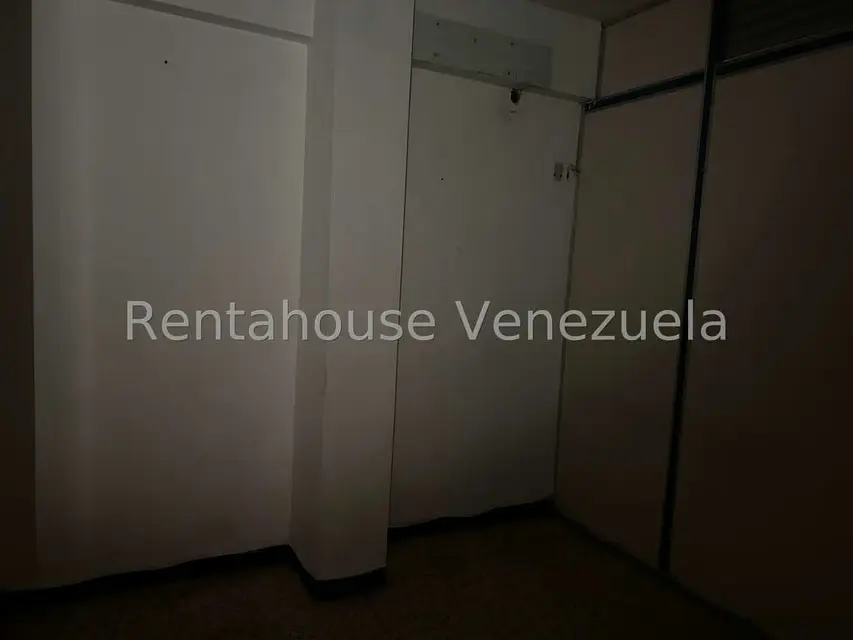 Oficina en Alquiler en Municipio Guaicaipuro, Miranda - 9