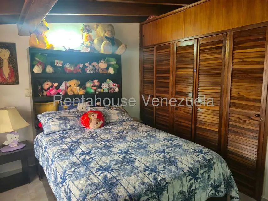 Casa (Duplex) en Venta en Cumbres de Curumo, Distrito Metropolitano - 18