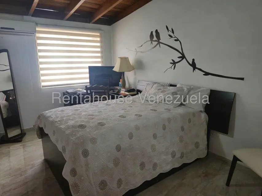 Casa (Duplex) en Venta en Cumbres de Curumo, Distrito Metropolitano - 19