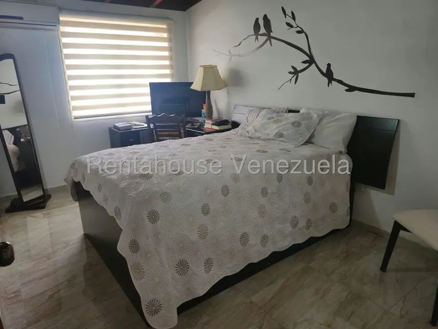 Casa (Duplex) en Venta en Cumbres de Curumo, Distrito Metropolitano - 20