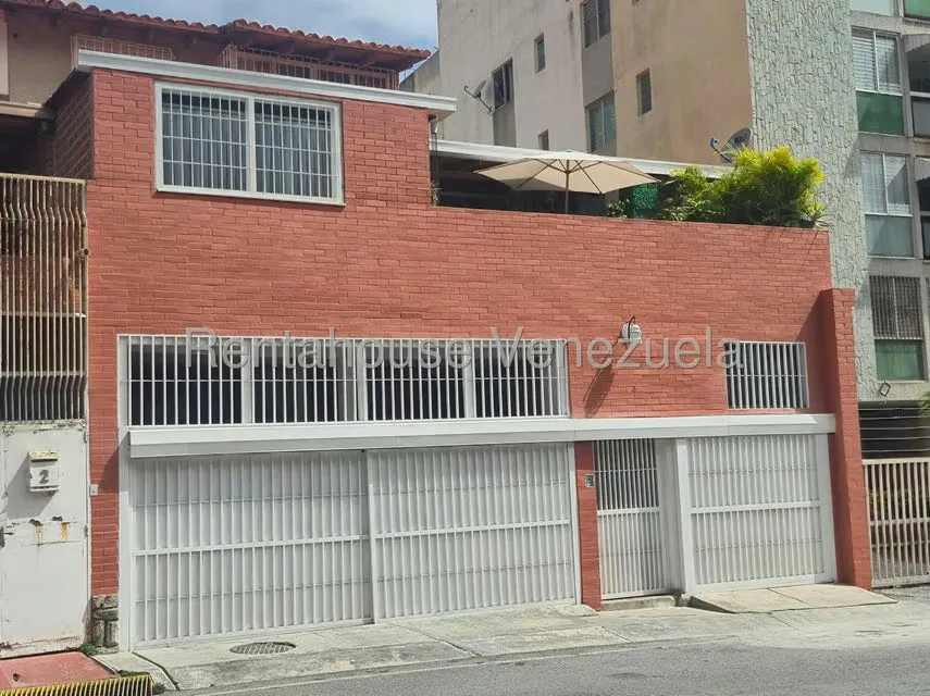 Casa (Duplex) en Venta en Cumbres de Curumo, Distrito Metropolitano - 29