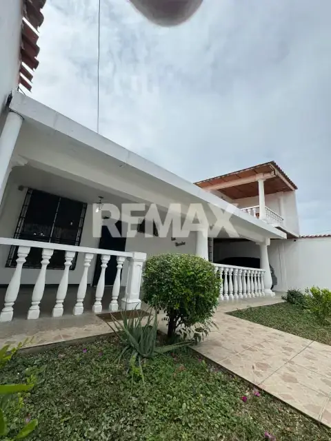 Se vende casa en Corinsa