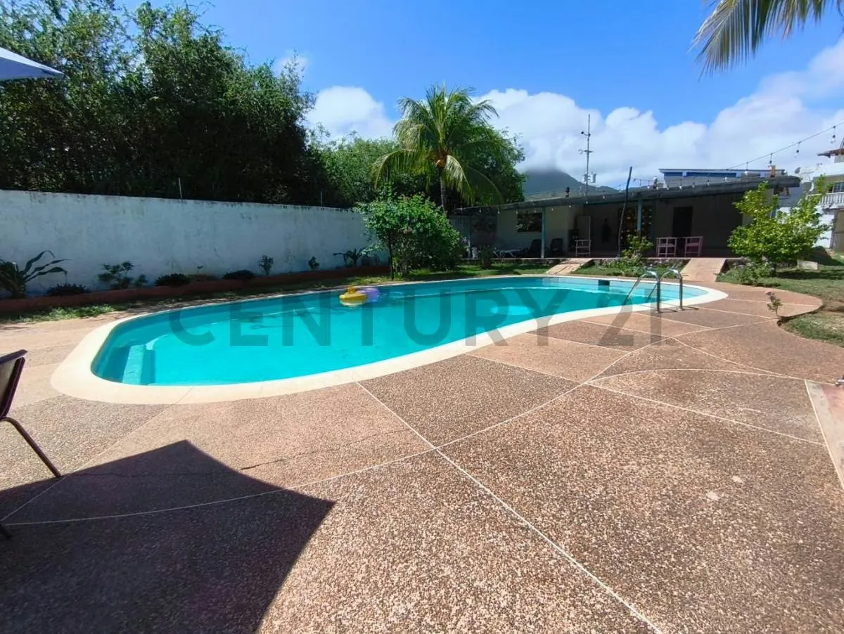 POSADA EN VENTA EN LA AVENIDA 31 DE JULIO SECTOR EL TIRANO - 14