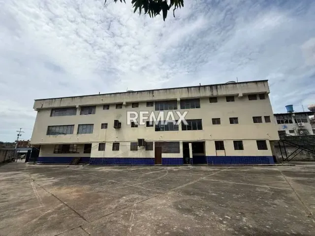 En venta edificio Santa Teresa, Compuesto por 12 oficinas - 2