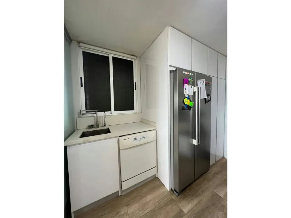 Apartamento Duplex en Venta en Loma Linda 3H/ 3B/ 3P/ 1M - 18