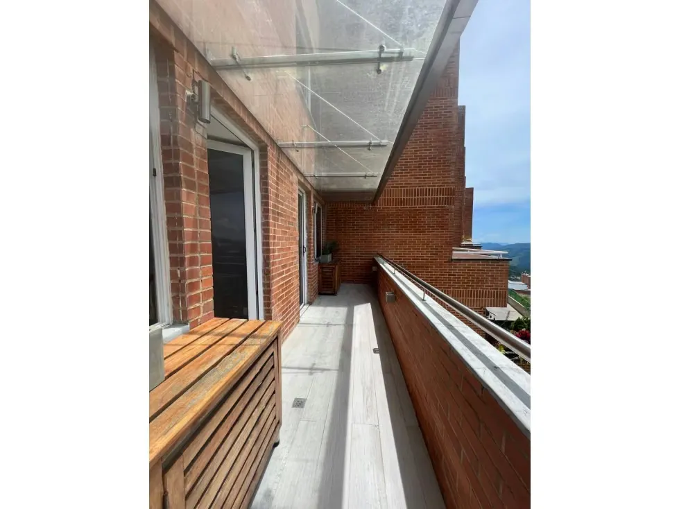 Apartamento Duplex en Venta en Loma Linda 3H/ 3B/ 3P/ 1M - 41