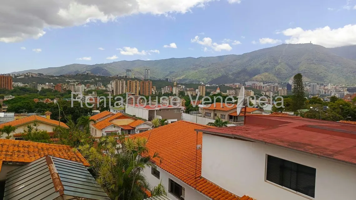 Casa (Multipes Niveles) en Venta en Santa Monica, Distrito Metropolitano - 20