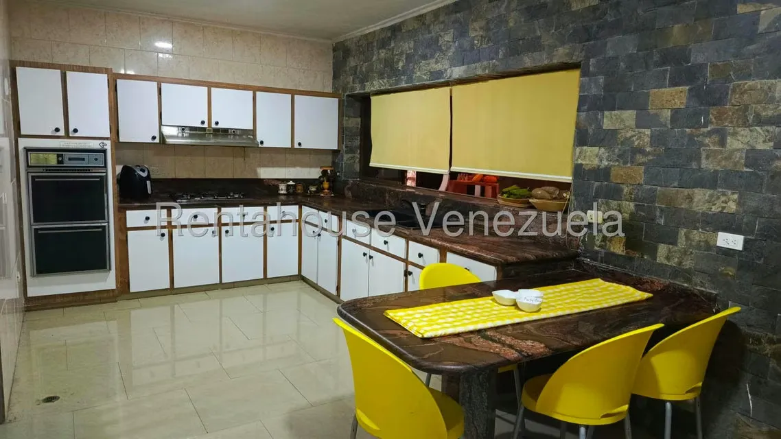 Casa (Multipes Niveles) en Venta en Santa Monica, Distrito Metropolitano - 27