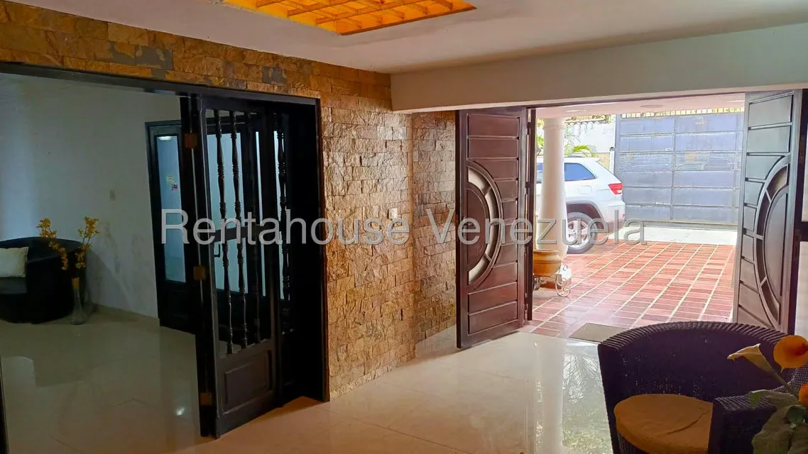 Casa (Multipes Niveles) en Venta en Santa Monica, Distrito Metropolitano - 8