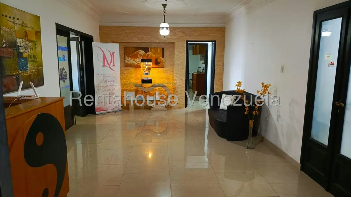 Casa (Multipes Niveles) en Venta en Santa Monica, Distrito Metropolitano - 10