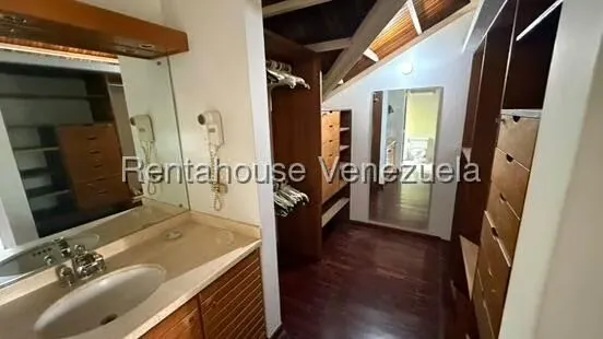 Casa (Duplex) en Venta en La Union, Distrito Metropolitano - 47