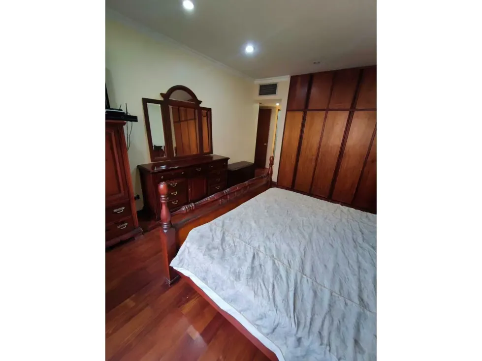 Se alquila apartamento 267m2 Campo Alegre 7414 - 28