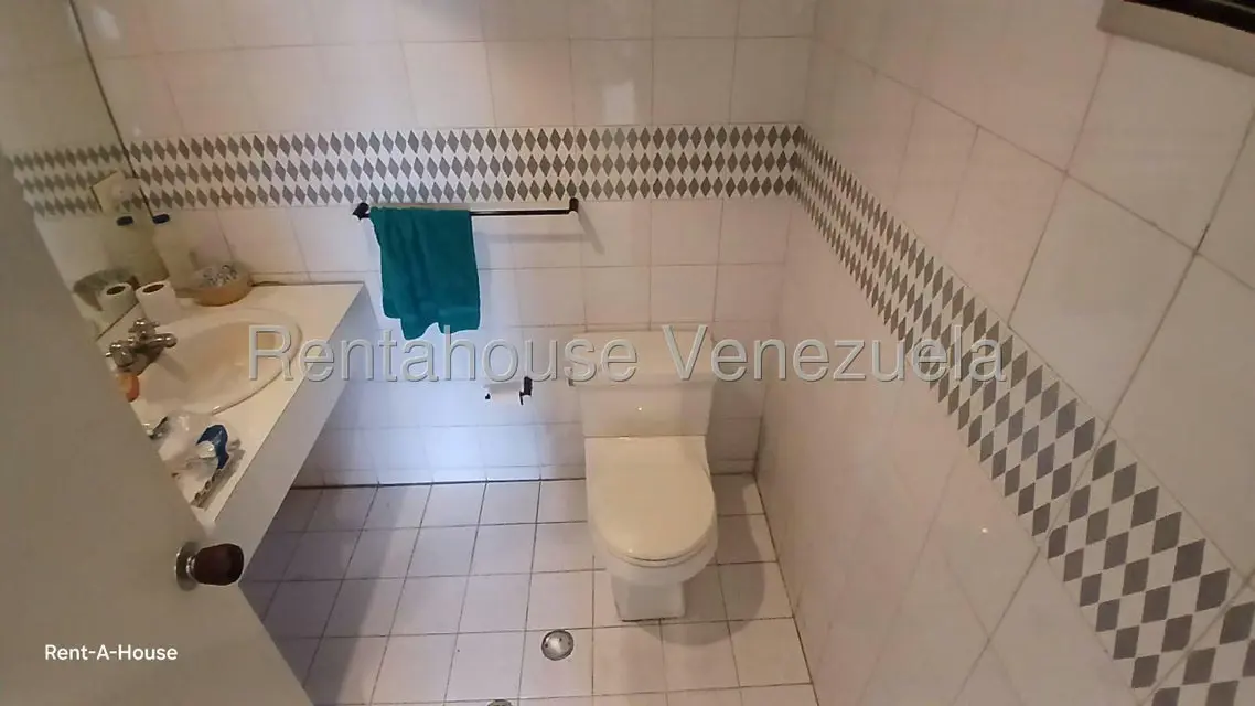 Apartamento (1 Nivel) en Venta en La Florida, Distrito Metropolitano - 33