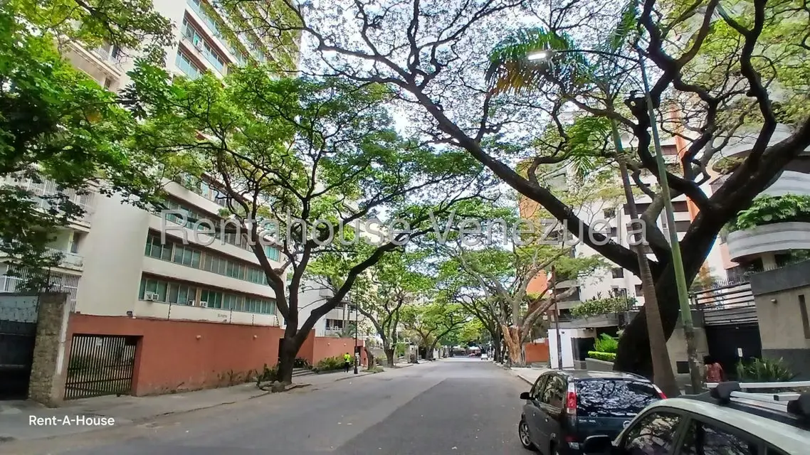 Apartamento (1 Nivel) en Venta en La Florida, Distrito Metropolitano - 7