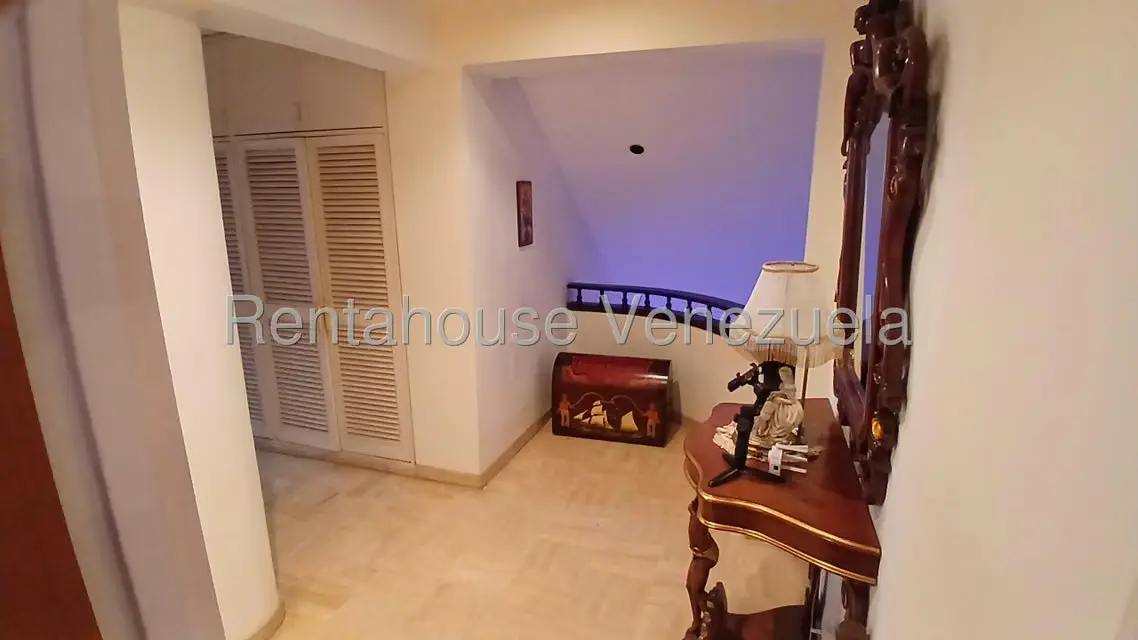 Apartamento (1 Nivel) en Venta en La Florida, Distrito Metropolitano - 75