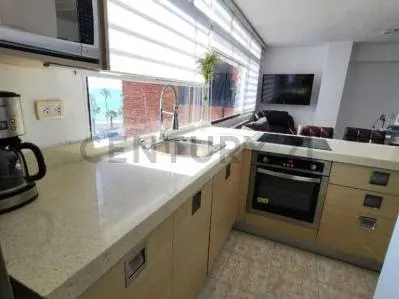 Venta en Edificio Tepuy Caribe Vista a Playa Mansa - 2
