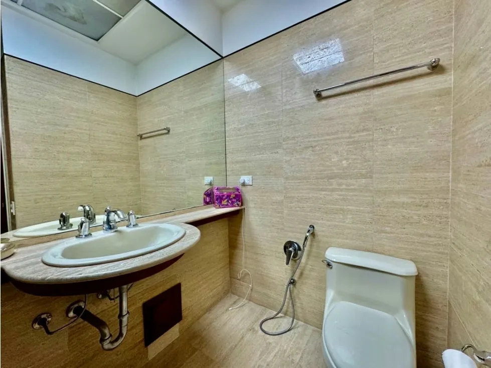 Se vende PB 320m2+320m2 jardin 3h+s/5b/5p Altamira - 8