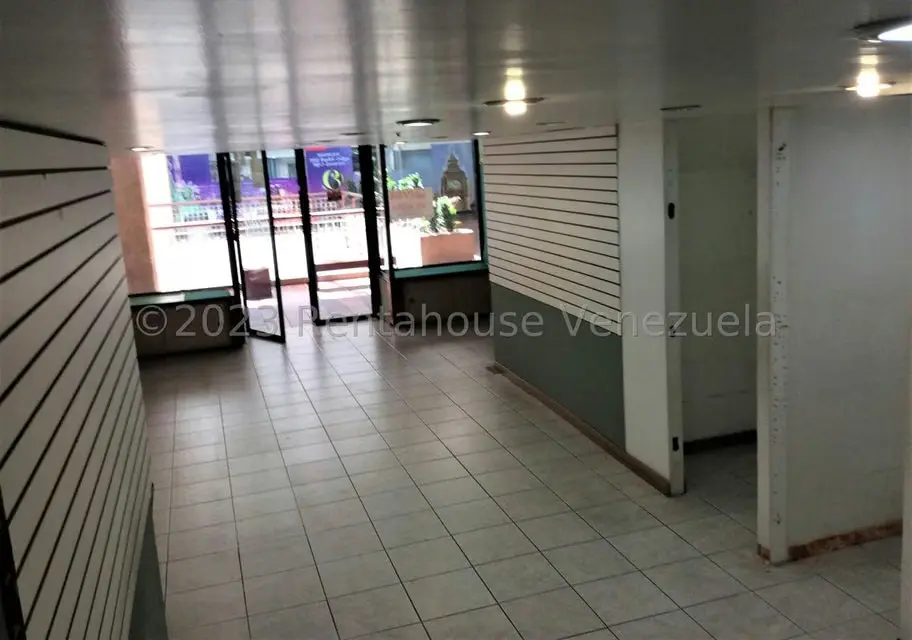 Local Comercial en Alquiler en Prados del Este, Distrito Metropolitano - 8
