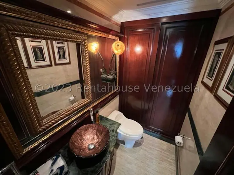 Oficina en Venta en Chuao, Distrito Metropolitano - 8