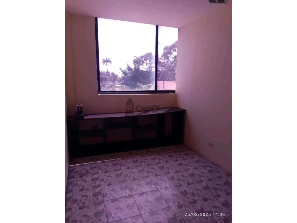 Excelente Galpón en Venta en Los Guayos - 23